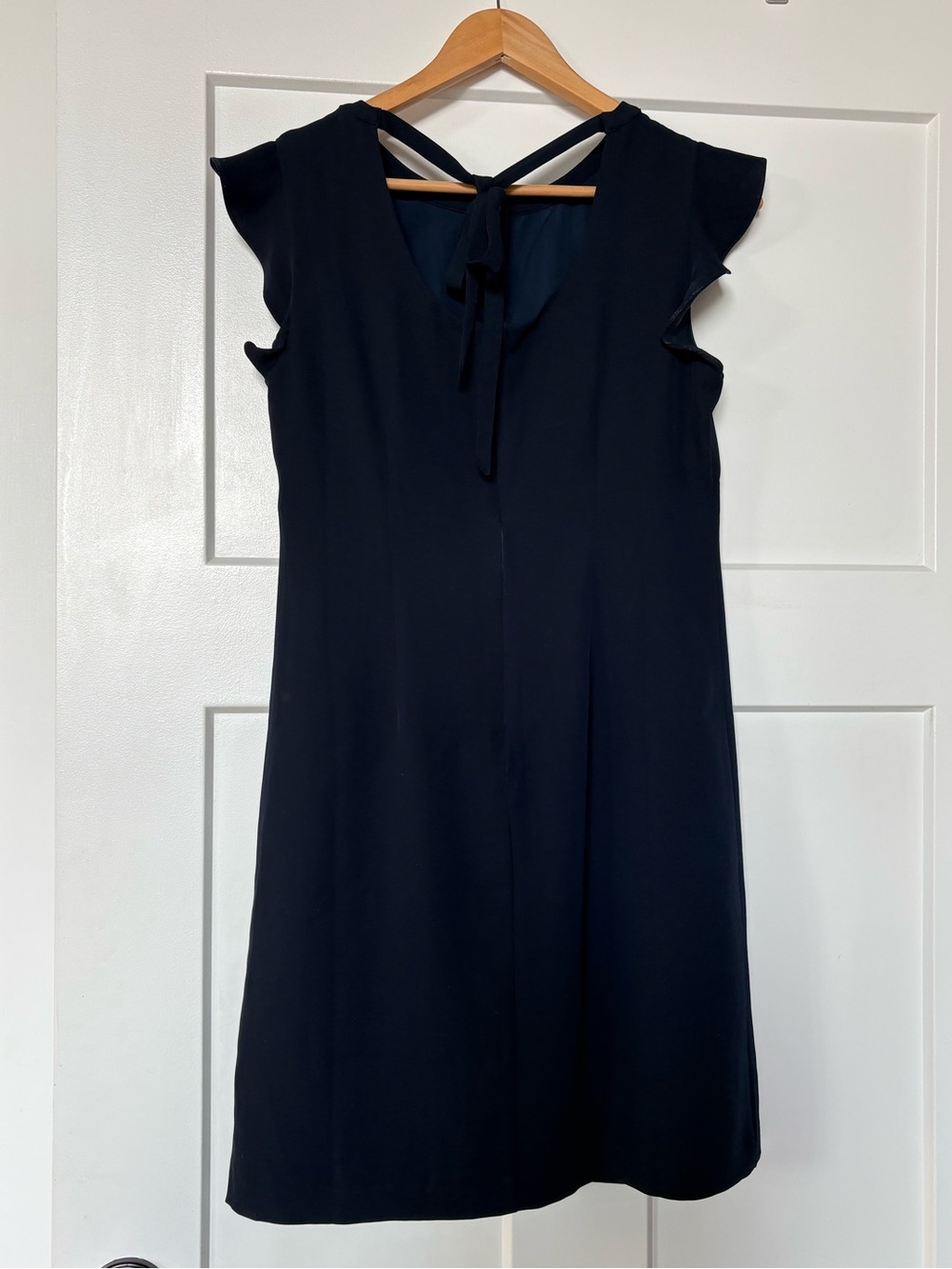 Loft Classic Navy Blue Flutter Sleeve Dress Size 2 - Picture 3 of 9